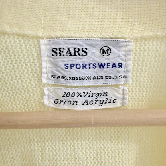 vintage Cardigan butter yellow Button Down Sweater Size M - Picture 4 of 4